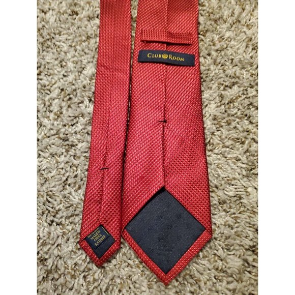 New Club Room designer red diamond print silk neck tie - Picture 3 of 7